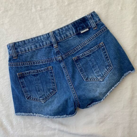 Rip curl Womens Denim Shorts cut off distressed Surf beachy Size 25 - Picture 7 of 9